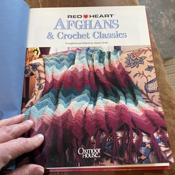 RedHeart Afghans & Crochet Classics - Picture 4 of 8